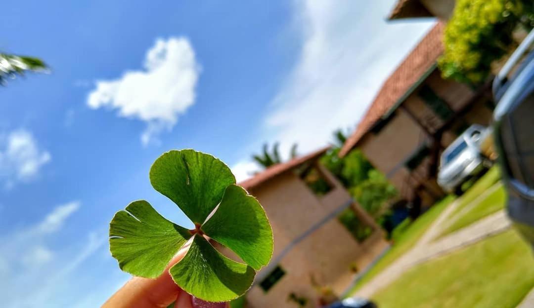 Pousada Boa Sorte Cumuruxatiba Bagian luar foto